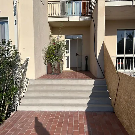 Western Arya Sirmione