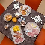 Hotel Western Arya 3*