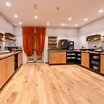 Western Arya Hotel