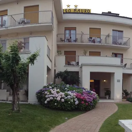 Western Arya Sirmione