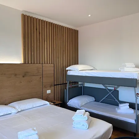 Hotel Western Arya 3*