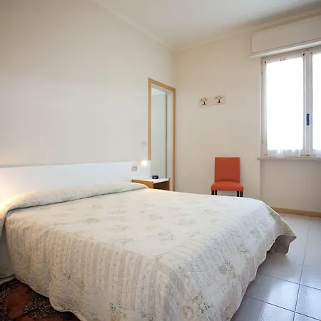 Western Arya Hotel 3*